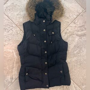 Banana Republic Black Puffer Vest, size XS